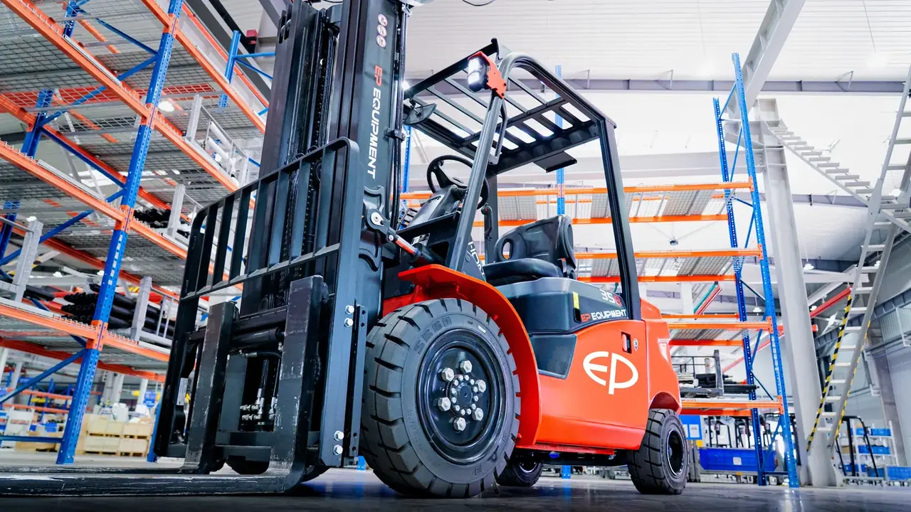 Chariot élévateur électrique — Lithium EFL353 — vue 3